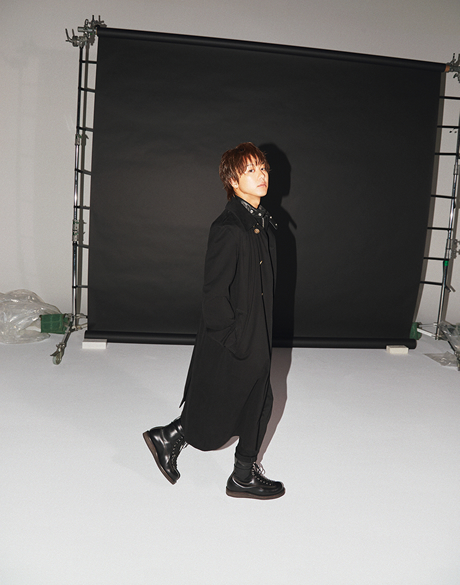 GLORY | EXILE TAKAHIRO 「the VISIONALUX」SPECIAL WEBSITE
