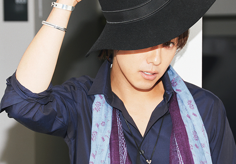 GLORY | EXILE TAKAHIRO 「the VISIONALUX」SPECIAL WEBSITE